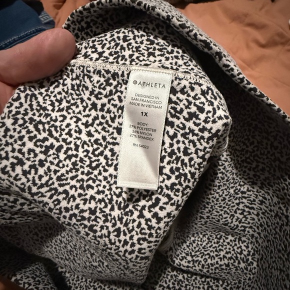 Athleta Black and White Patterned Pants - Picture 2 of 2